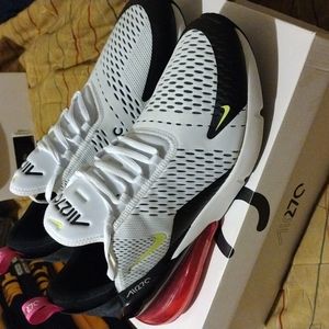 Nike Air Max 270